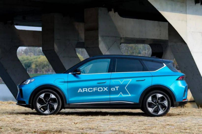 极狐试驾体验 af57df255c224f85ed8a62bbb5432959.png