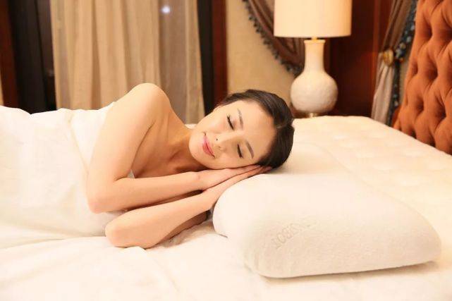 康姿百德柔压磁性枕：高质量睡眠的守护者，颈椎健康的守望者！
