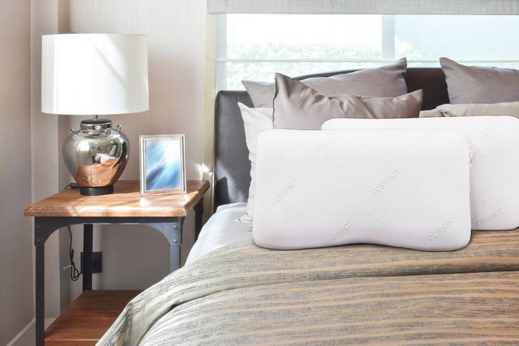 选择康姿百德柔压磁性豪华枕，守护青少年颈椎健康成长